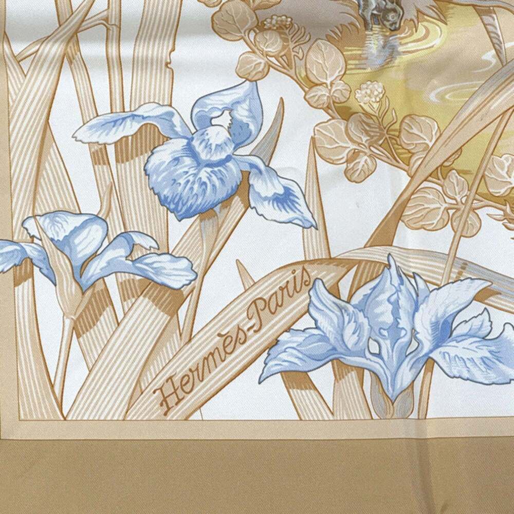 HERMES Cream Silk Scarf - Picture 3 of 8